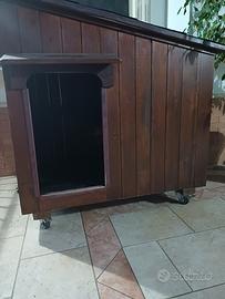 Cuccia in legno impregnato per cani