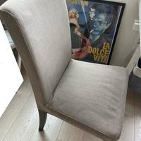 Sedia imbottita sfoderabile con gambe in legno