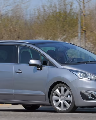 Ricambi usati peugeot 5008 2009-2016 #g