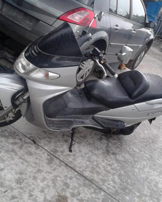 Ricambi suzuki burgman 250/400 99/2001