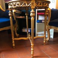Due Poltrone con Tavolino d'epoca
