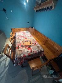 Panca angolare in legno