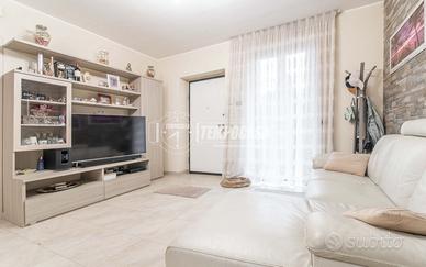 Villa di 4 locali con giardino terrazzato box e po