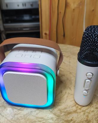 CASSA BLUETOOTH  mini karaoke Microfono Nuova! 