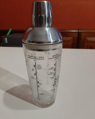 shaker per cocktail