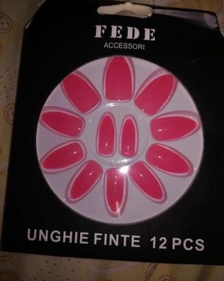 Unghie finte rosa fake nails pink donna fashon