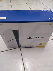 PlayStation 5 con disco con controller