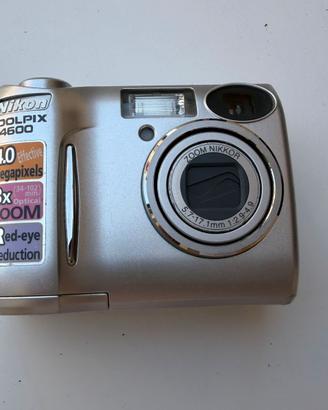 Nikon Coolpix 4600 Silver – Compatta Digitale