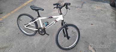 Bicicletta Rockrider ST 100 BAMBINO