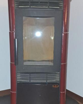 Stufa a pellet Nordica Extraflame modello Divina