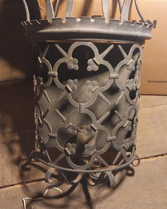 Lampada da esterni in ferro nero