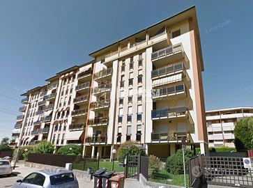 Alloggio in stabile recente termoautonomo con box!