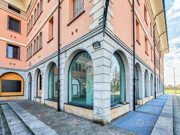 NEGOZIO A CASTIRAGA VIDARDO