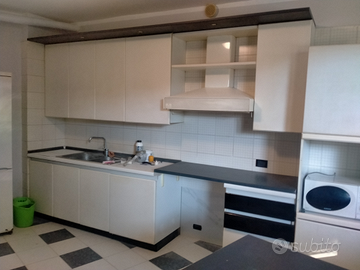 Alloggio indipendente arredato in zona centrale