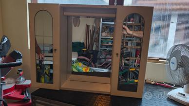 mobiletto bagno con specchio 