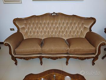 Divano vintage tre posti