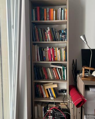 Set scrivania e libreria in legno chiaro