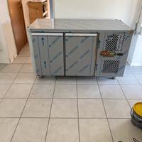Tavolo refrigerato (banco frigo)