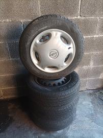Gomme 4 Stagioni - 165/70 R13 79T