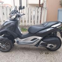 Piaggio MP3 300 Yourban 2011