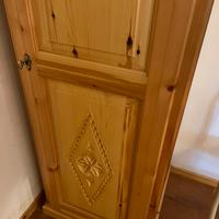 Armadio abete massello