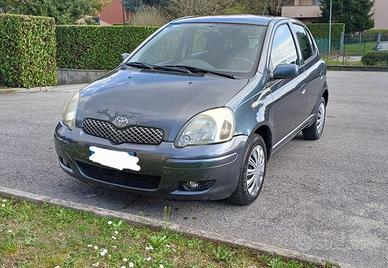 Toyota Yaris 1.0 benzina NEOPATENTATI
