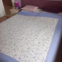 letto matrimoniale con cassettone 