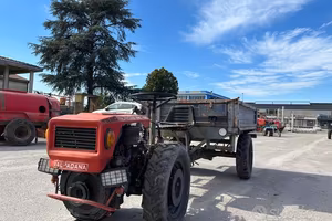 Motocoltivatore Valpadana trazionato con rimorchio