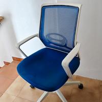 sedia girevole rotelle bianco blu