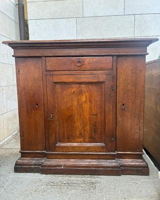 Mobile antiquariato