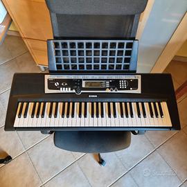 Tastiera Yamaha YPT-210