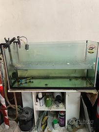 Acquario 200 litri