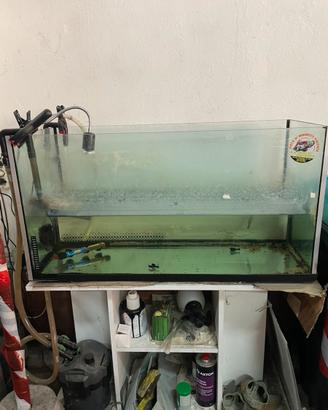 Acquario 200 litri