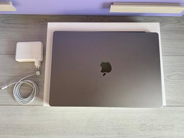 Macbook pro 16 M1 16gb RAM 512 SSD COME NUOVO