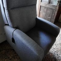 poltrona  relax BISELLA di poltrone e sofà grigia