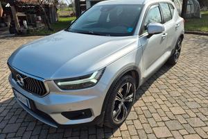 volvo xc40 d3 Inscription 4x4 gancio 