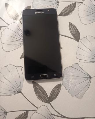 Samsung Galaxy  J7