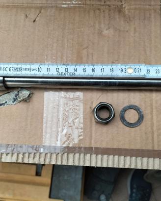 Guzzi GT 850 perno ruota anteriore 13614160