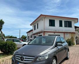 MERCEDES-BENZ B 180 CDI Premium