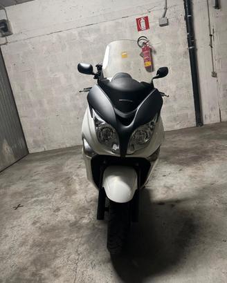 Honda SW-T400 2011