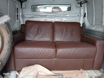 divanetto due posti poltrone e sofà 