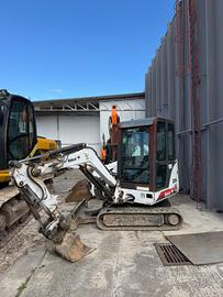 MINIESCAVATORE BOBCAT 35 QL MODELLO 328