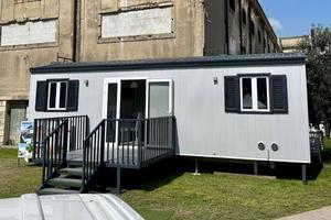 Casa Prefabbricata Mobile Coibentata 9,5x2,5 Chiav