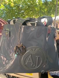 Borsa Armani