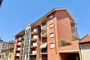 4 LOCALI A TORINO