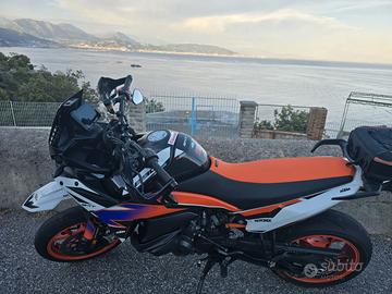 KTM 890 SMT