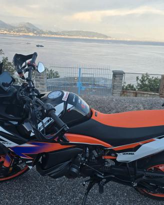KTM 890 SMT
