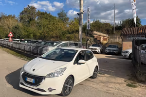 Peugeot 208 1.4 HDi 68 CV 5 porte Access