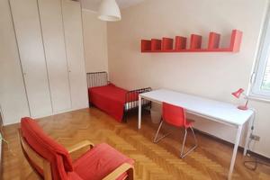 Camere singole in appartamento