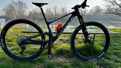 Scott Spark RC Team black, 2022, taglia M